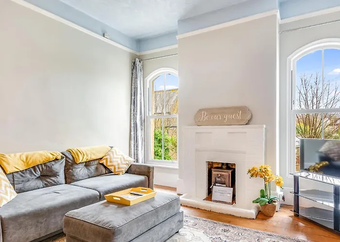 A Spacious Cosy Holiday Retreat!