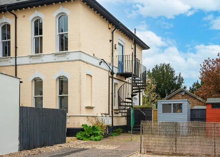 A Spacious Cosy Holiday Retreat!