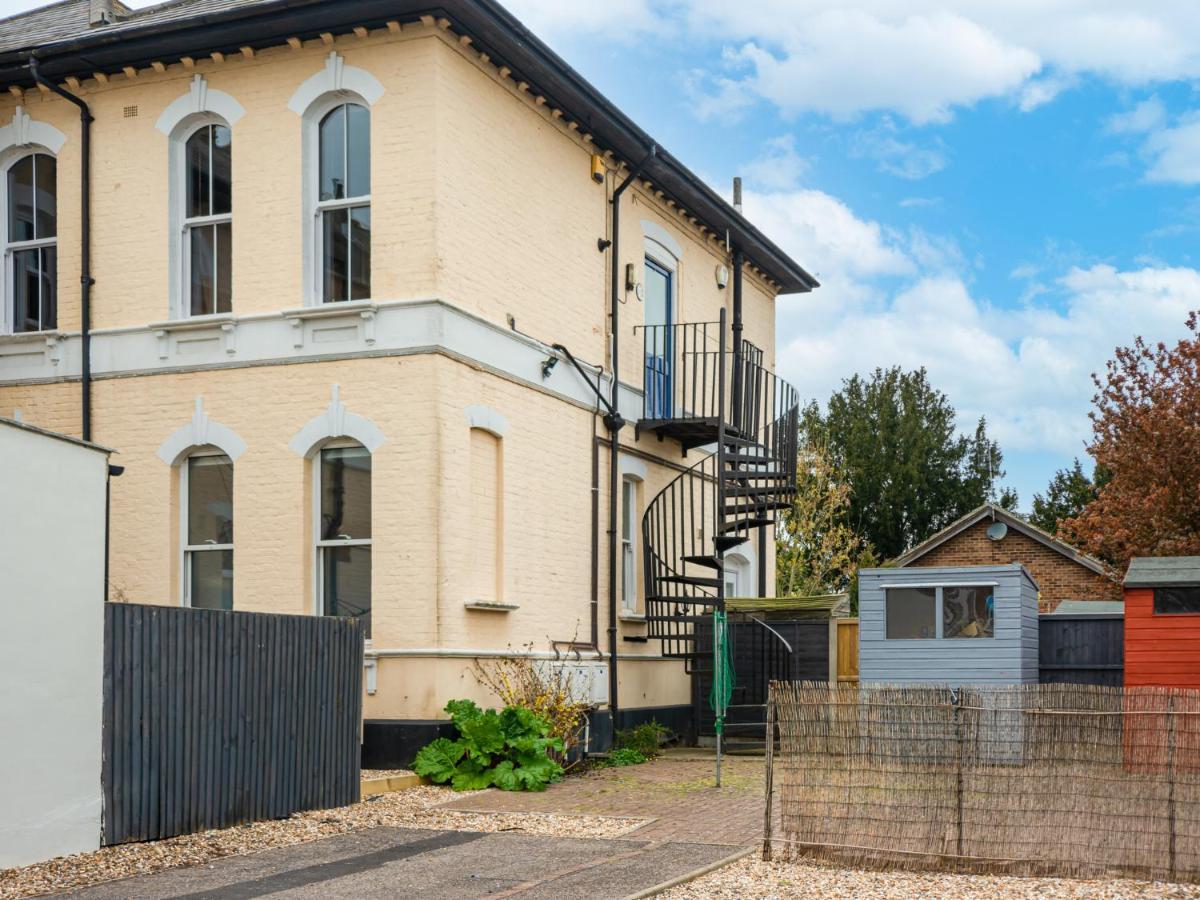A Spacious Cosy Retreat! Apartment Whitstable